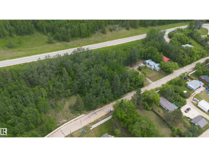 33 Crescent DR, Fort Assiniboine, photo 4