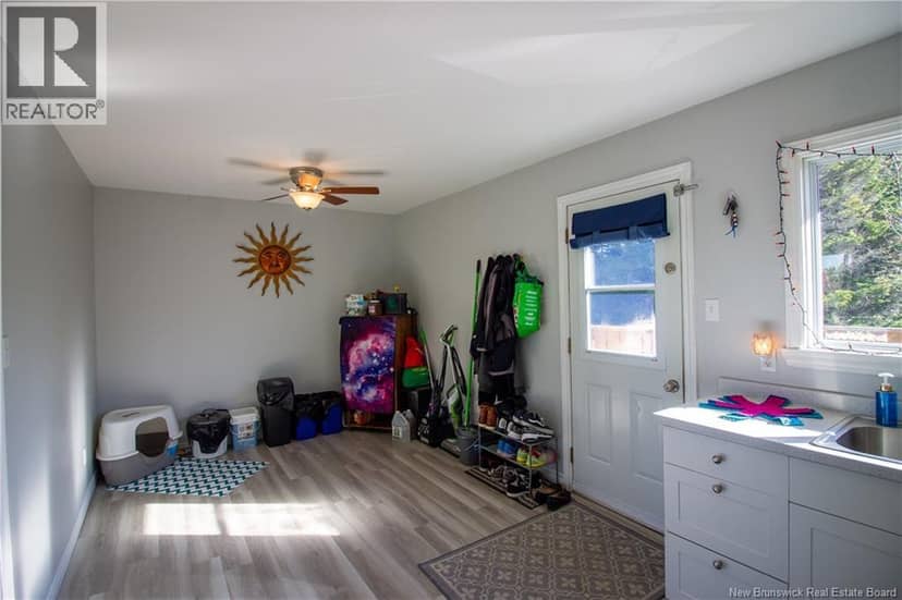 566 Route 111, Willow Grove, photo 7