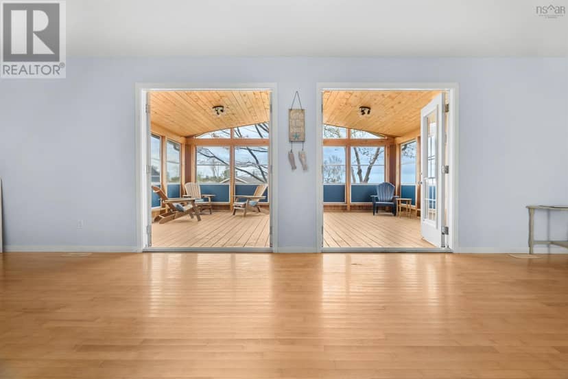 6143 Little Harbour Road, Kings Head