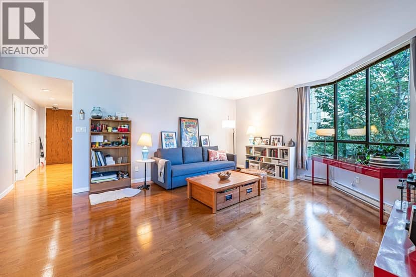 203 738 BROUGHTON STREET, Vancouver, photo 3