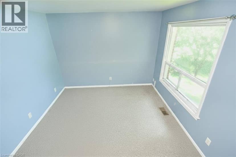 7381 AIRPORT Road E, Glanbrook, photo 5