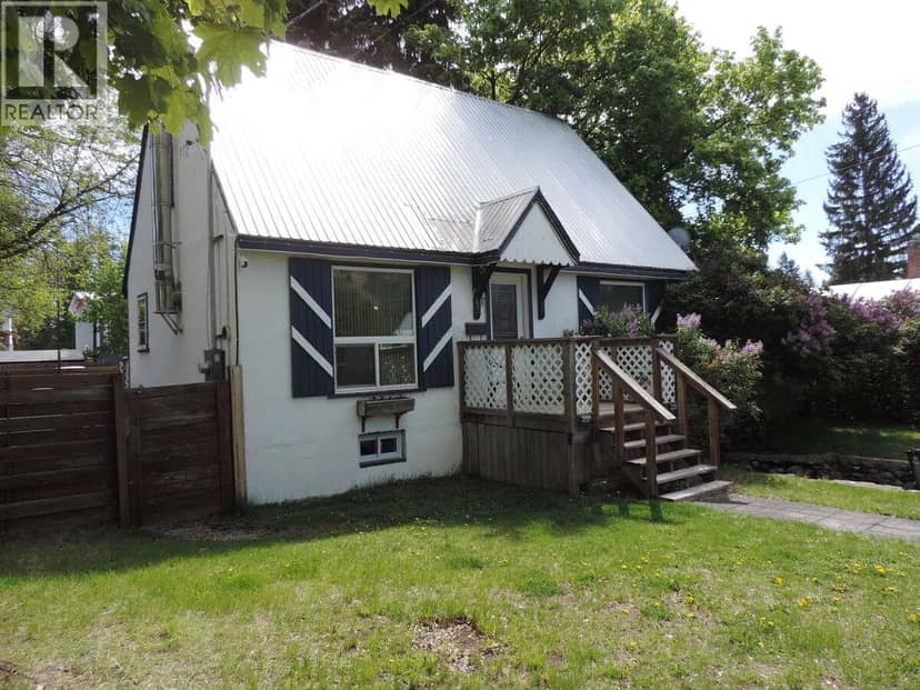 623 6TH Avenue, Kimberley