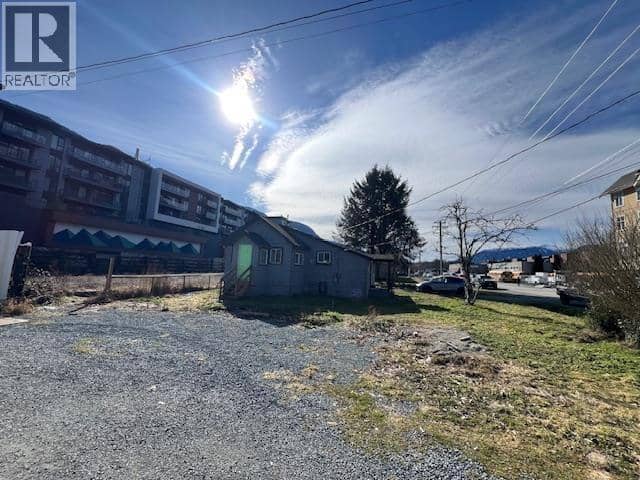 1358 1362 1366 MAIN STREET, Squamish, photo 8