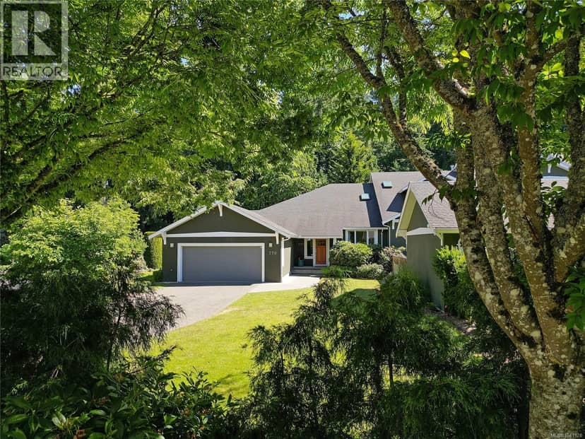 770 Hill Rise Lane, Saanich
