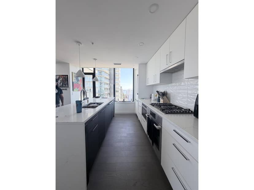 1205 1588 JOHNSTON ROAD, White Rock