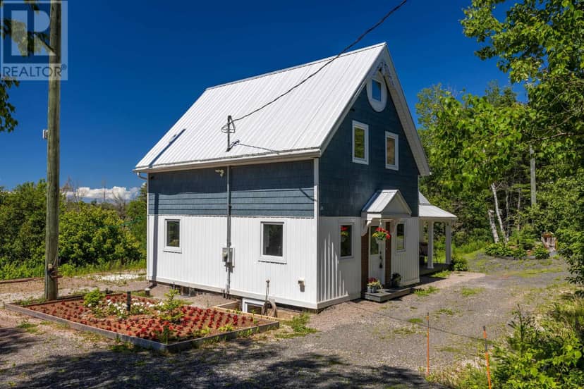 499 South Melville Road, South Melville, photo 4