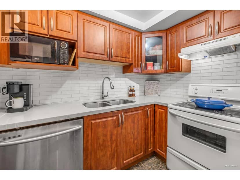 503 6595 WILLINGDON AVENUE, Burnaby, photo 5