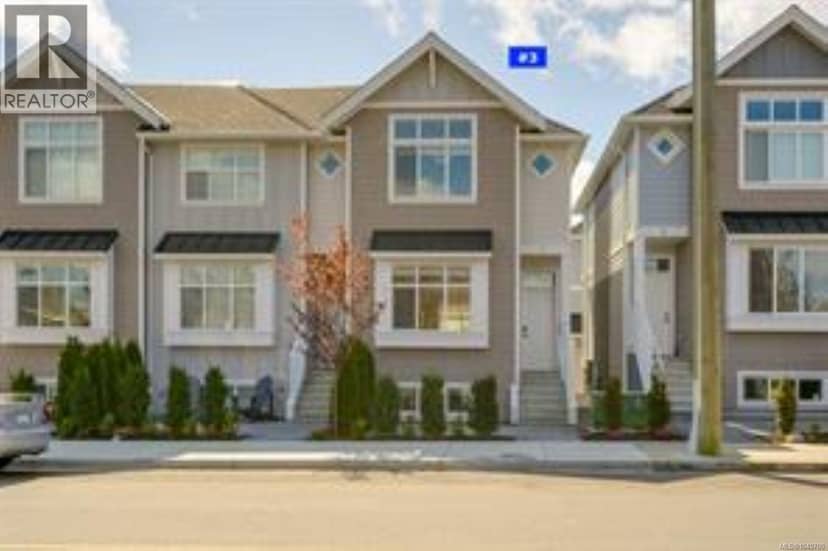 3 10480 Resthaven Dr, Sidney