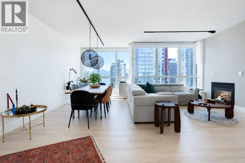 1909 1239 W GEORGIA STREET, Vancouver, photo 2