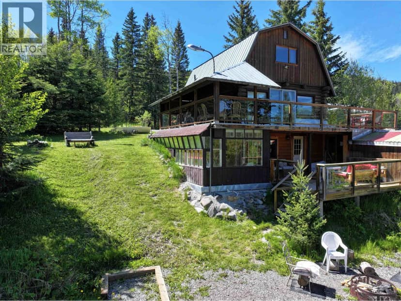 5889 MAHOOD LAKE ROAD, Lone Butte
