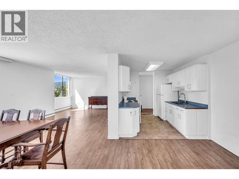 1104 3737 BARTLETT COURT, Burnaby, photo 5