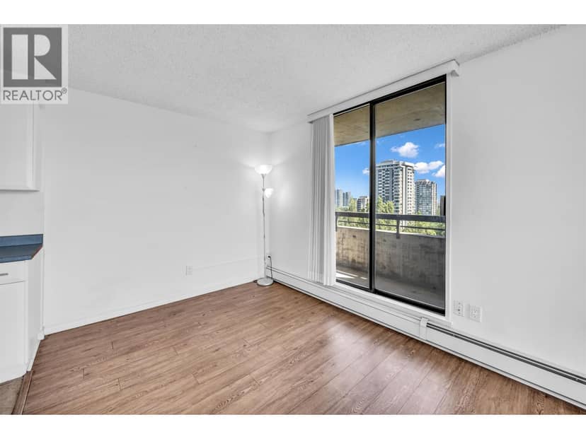 1104 3737 BARTLETT COURT, Burnaby, photo 8