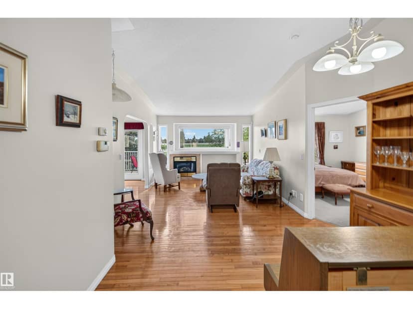 109 Falconer Co NW, Edmonton, photo 5