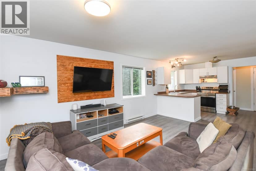 2238 Tamarack Dr, Courtenay