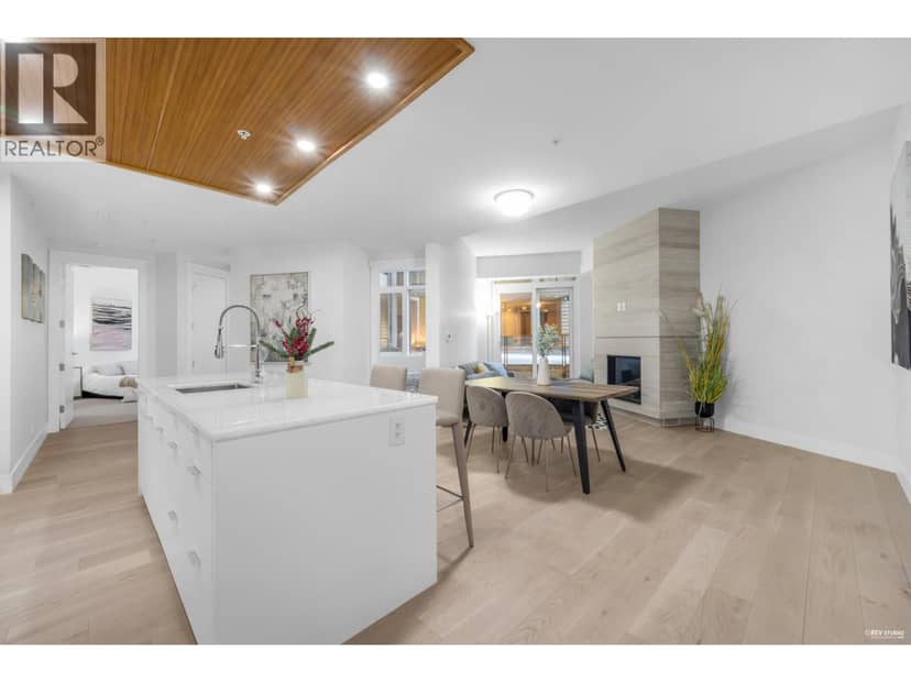 101 6699 NELSON AVENUE, West Vancouver