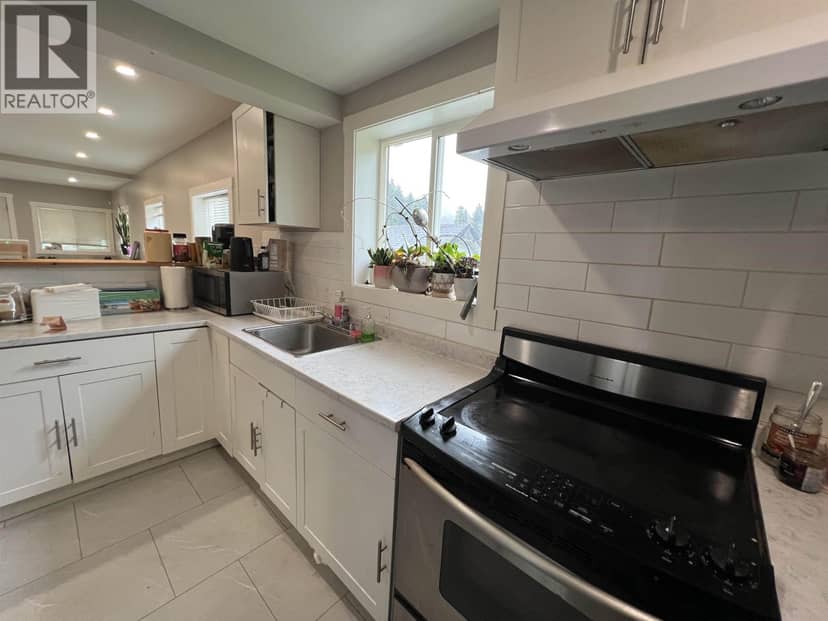 215 E 9TH AVENUE, Prince Rupert, photo 3