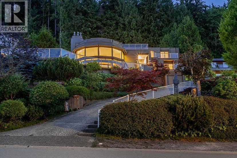 1542 CHARTWELL DRIVE, West Vancouver