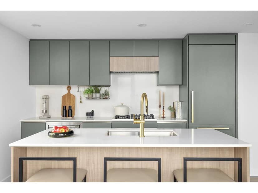 2303 13573 98A AVENUE, Surrey