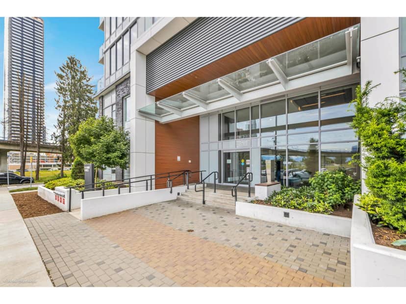 1810 13428 105 AVENUE, Surrey, photo 4