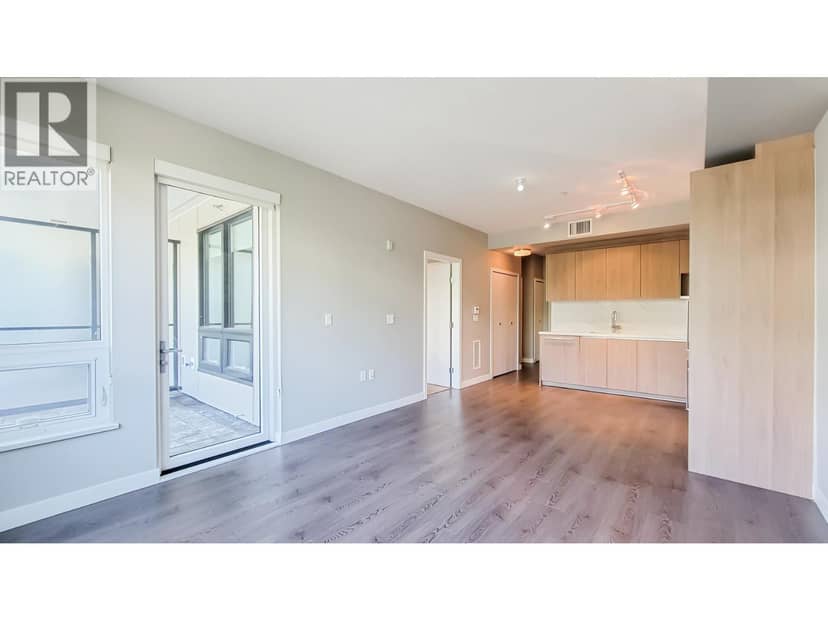 9333-9388 TOMICKI AVE & ODLIN ROAD, Richmond, photo 7