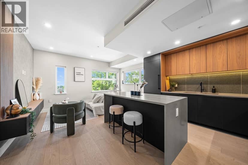 5 128 W WOODSTOCK AVENUE, Vancouver
