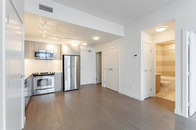 3303 13308 CENTRAL AVENUE, Surrey, photo 4