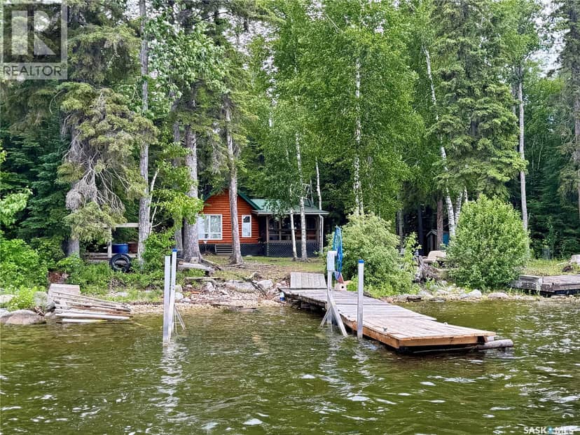 Lac La Ronge Cabin Near Potato Point, Northern Admin District