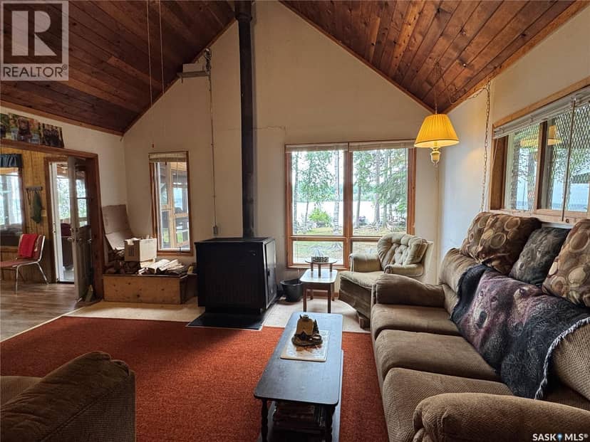 Lac La Ronge Cabin Near Potato Point, Northern Admin District, photo 8