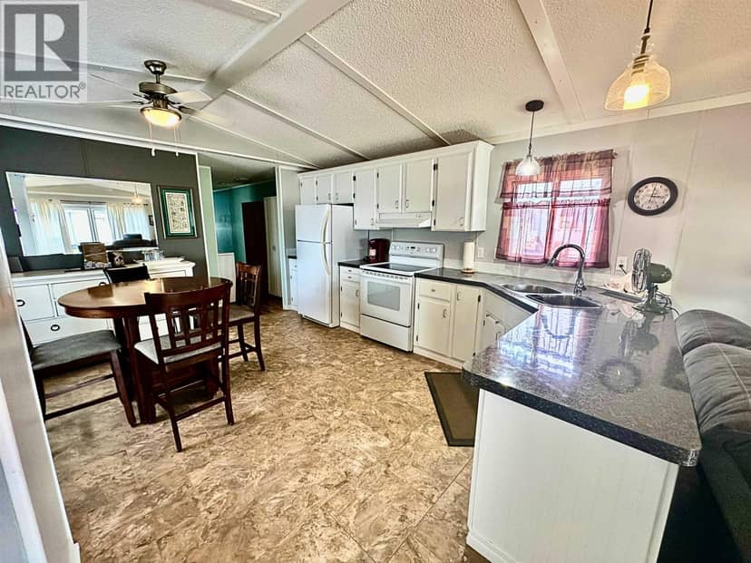 139 9207 82 STREET, Fort St. John, photo 3