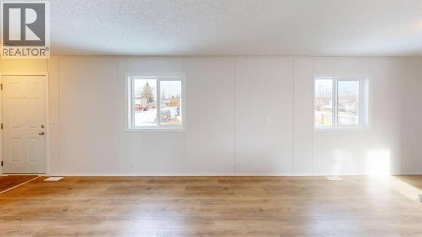 14, 831 2 Avenue, Bassano, photo 6