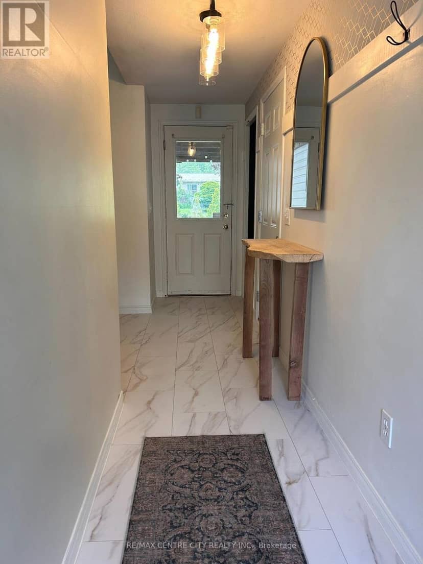 78 Chittim Road, Chatham-Kent, photo 2