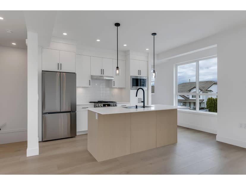 4 30501 Robin Drive, Abbotsford, photo 3