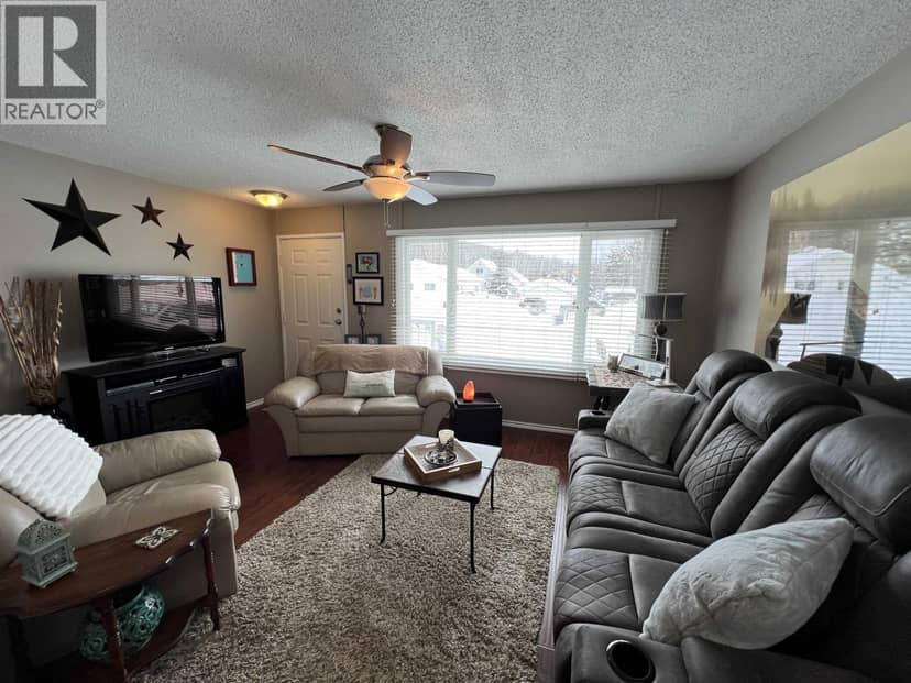 4815 SPRUCE AVENUE, Fort Nelson, photo 6