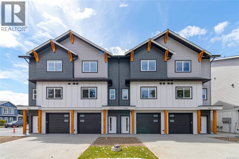 1061 Brown Rd, Langford