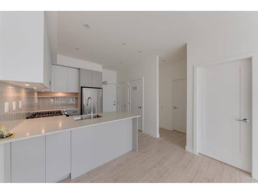 317 13777 75A AVENUE, Surrey, photo 2