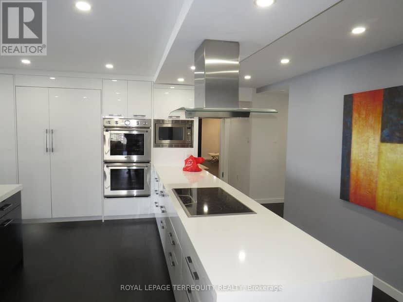 3305 - 2045 Lake Shore Boulevard W, Toronto, photo 4