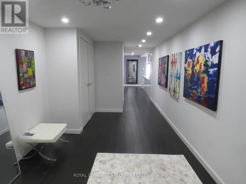 3305 - 2045 Lake Shore Boulevard W, Toronto, photo 2