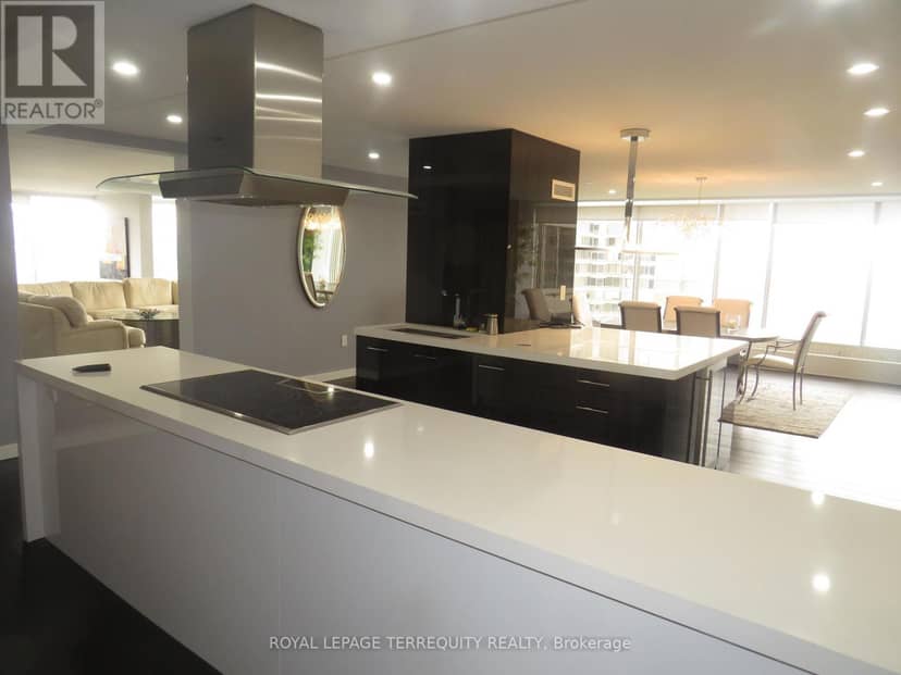 3305 - 2045 Lake Shore Boulevard W, Toronto, photo 3
