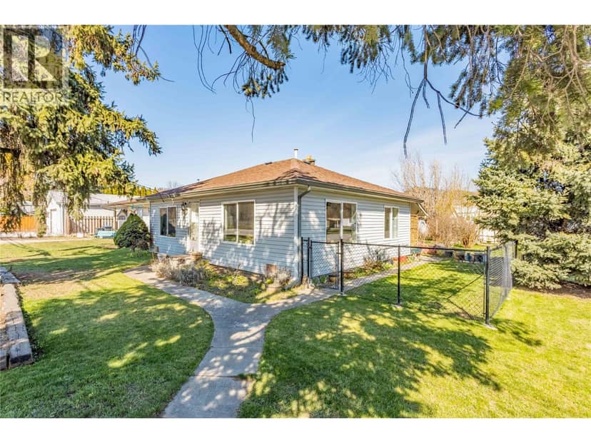 3156 Woodsdale Road, Lake Country, photo 6