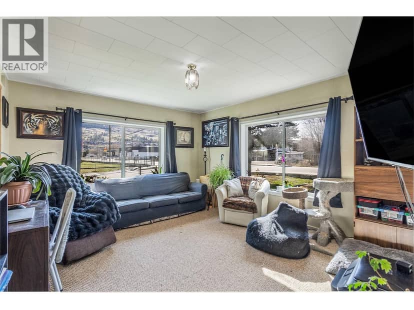 3156 Woodsdale Road, Lake Country, photo 7