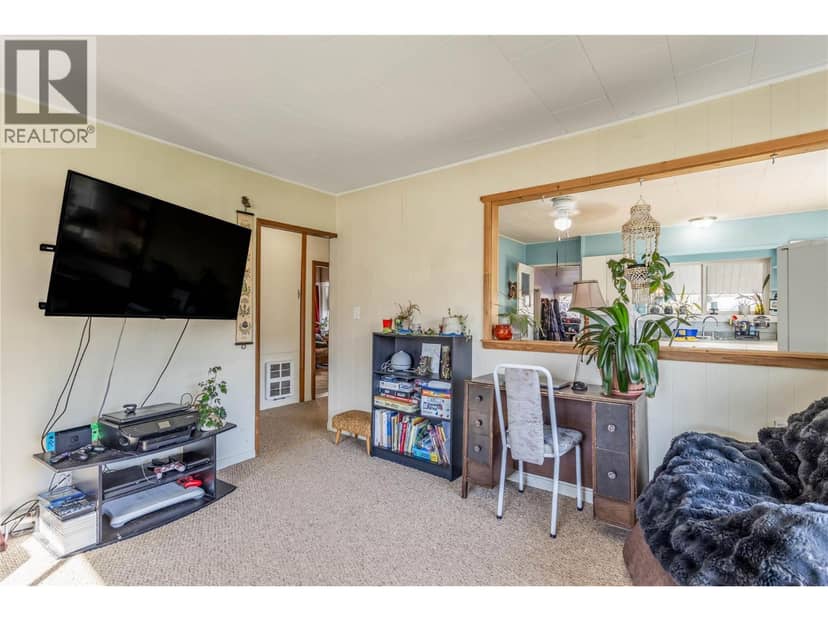 3156 Woodsdale Road, Lake Country, photo 8