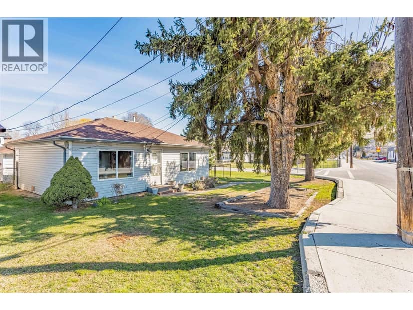 3156 Woodsdale Road, Lake Country, photo 4