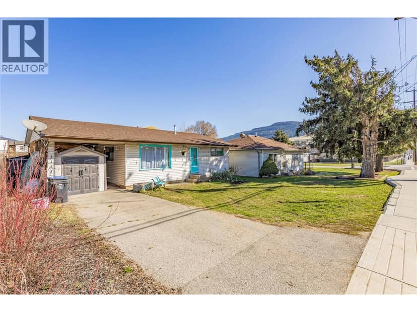 3144 Woodsdale Road, Lake Country, photo 2