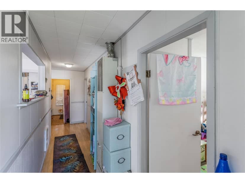 3144 Woodsdale Road, Lake Country, photo 7
