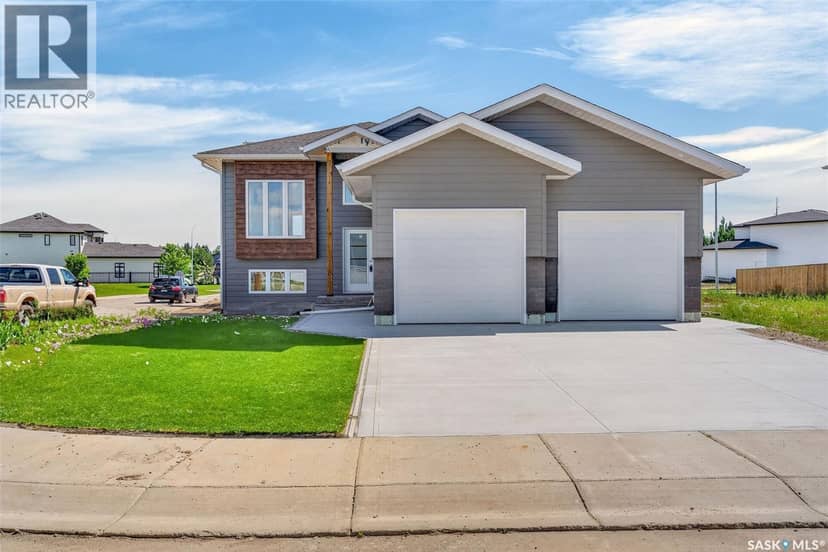 801 Kerr COVE, Prince Albert