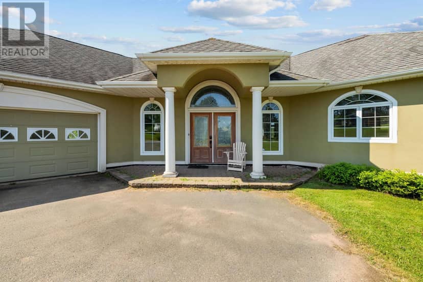 40 Sunset Drive, Souris, photo 3