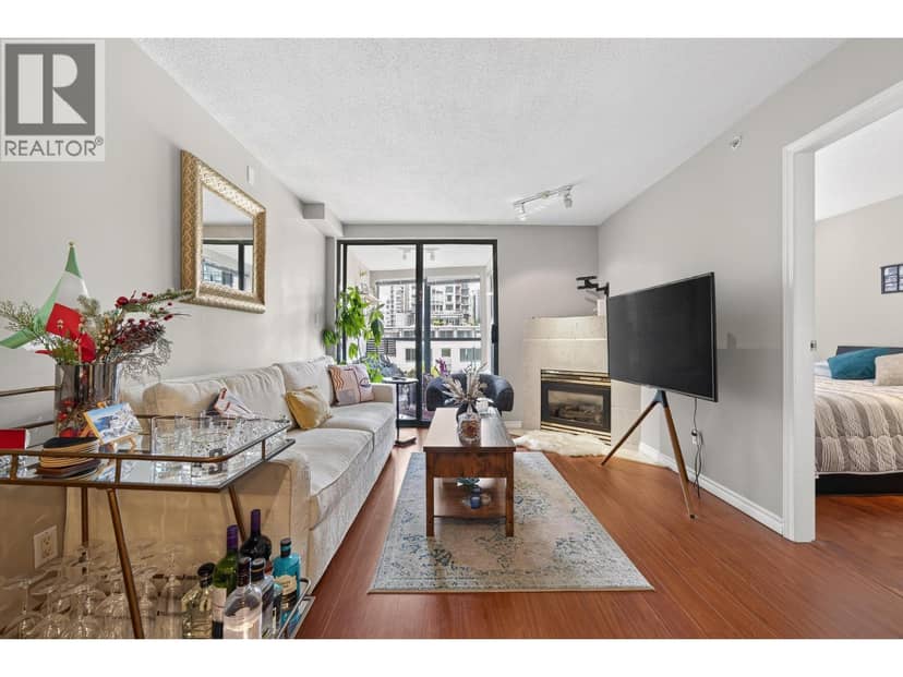 903 939 Homer Street, Vancouver, photo 3