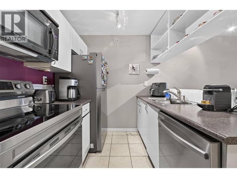 903 939 Homer Street, Vancouver, photo 5