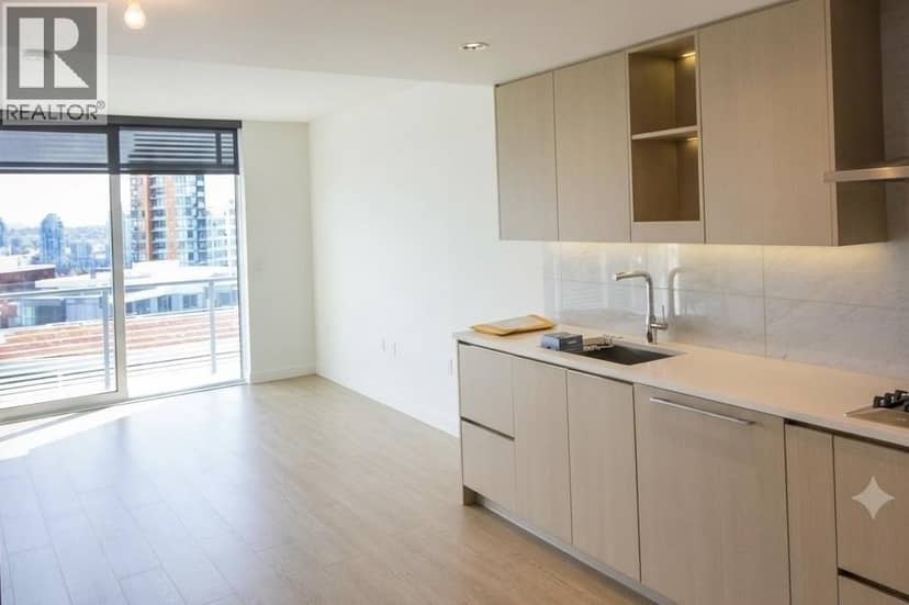 2110 89 NELSON STREET, Vancouver, photo 2