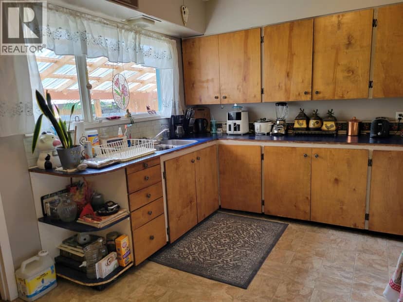 380 CONNAUGHT STREET, Vanderhoof, photo 4